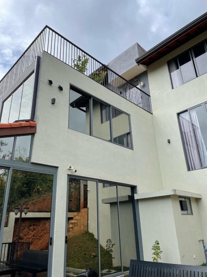 Bed and Breakfast Bellaxy Ceylon Exterior foto